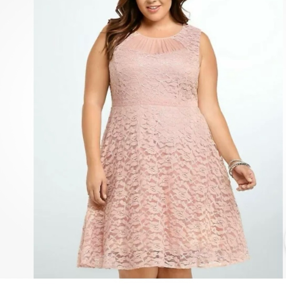 Torrid Dusty Pink Silver Shimmer Lace Sleeveless Skater‎ Flare Dress Size 12
